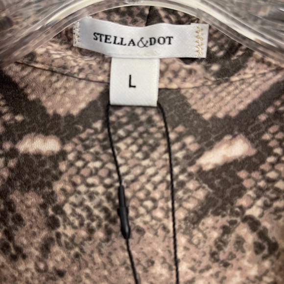 NWT!  Sold as Set of 2!  Reversible Poncho and Blouse! - Picture 14 of 16